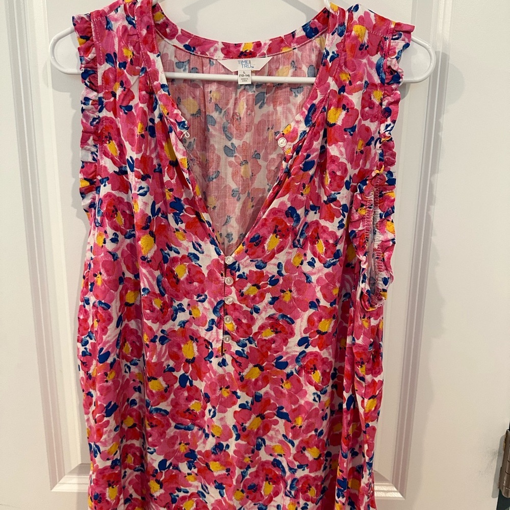 Floral Sleeveless Top size L Time and Tru